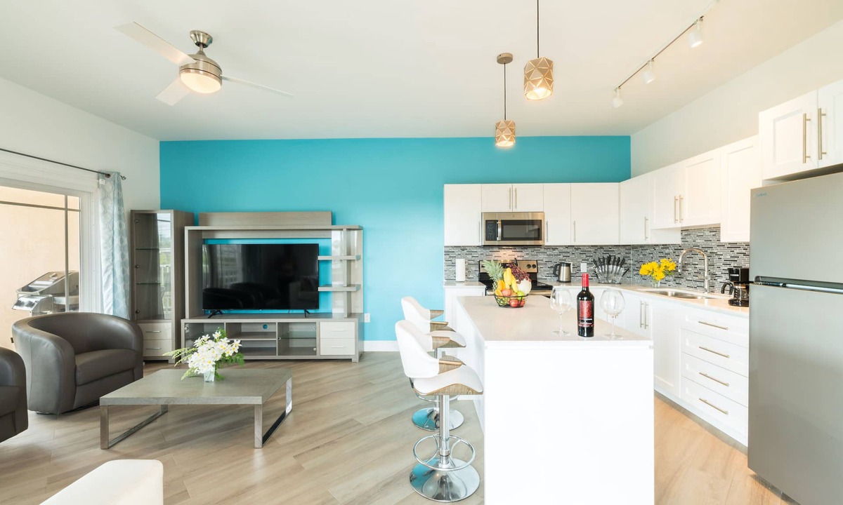 Long Bay Villa | SunSeaSand - 1Bdrm Seaside Unit A - Long Bay Hills