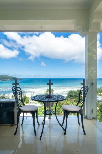 Anse La Mouche Apartment | Sunset View Self Catering