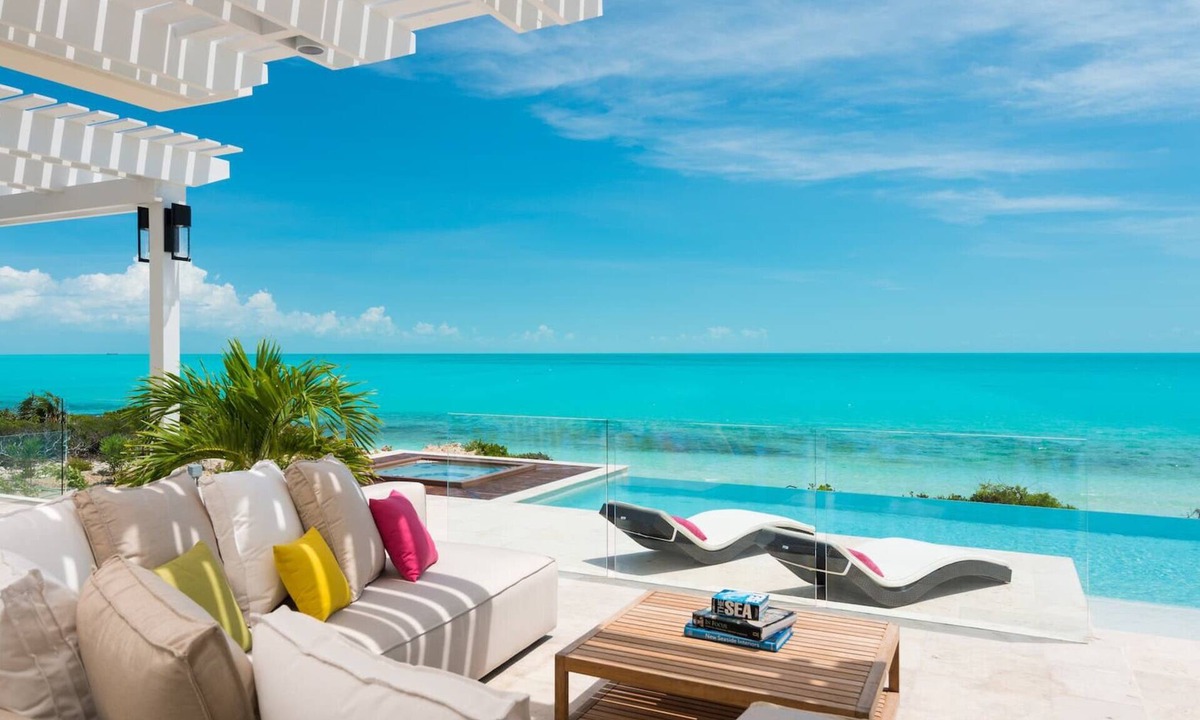 Long Bay Hills House | TC Villas -Villa Isla -Prime Luxury Estate w. Infinity Pool, Hot Tub & Beach