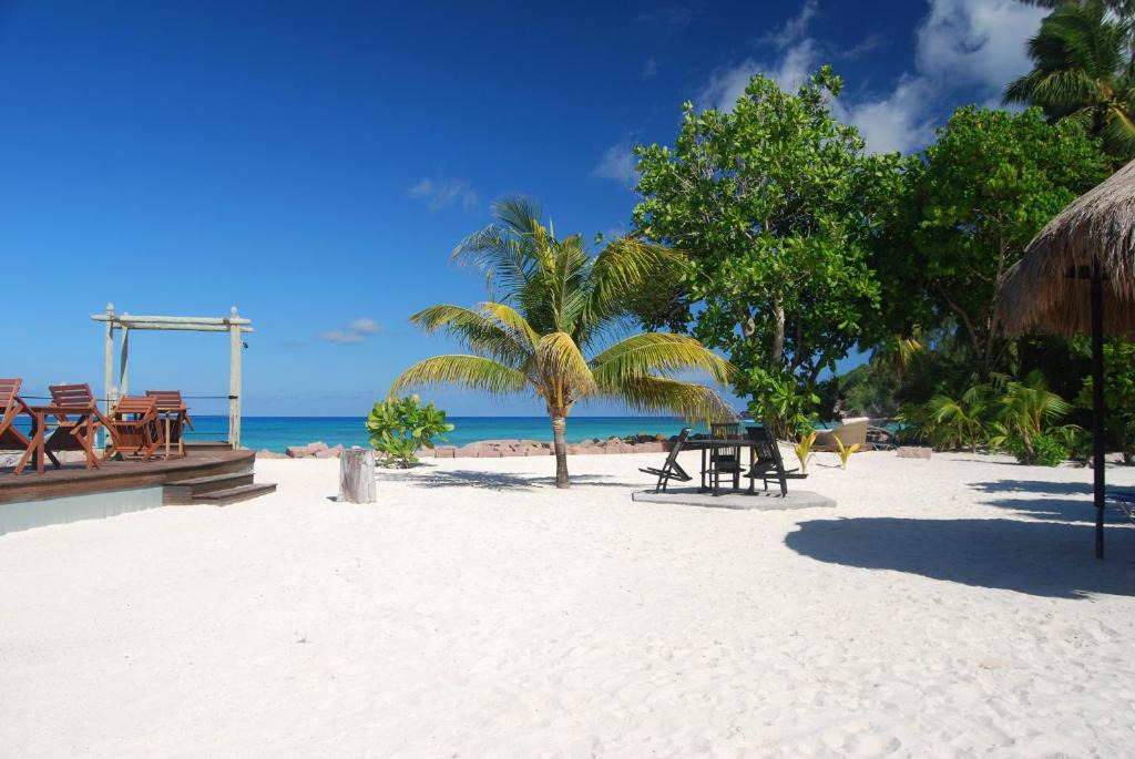 Anse Kerlan Hotel | The Islander Hotel