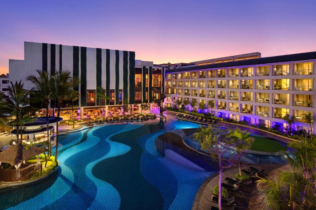 Downtown Kuta Hotel | The Stones Hotel - Legian Bali, Autograph Collection