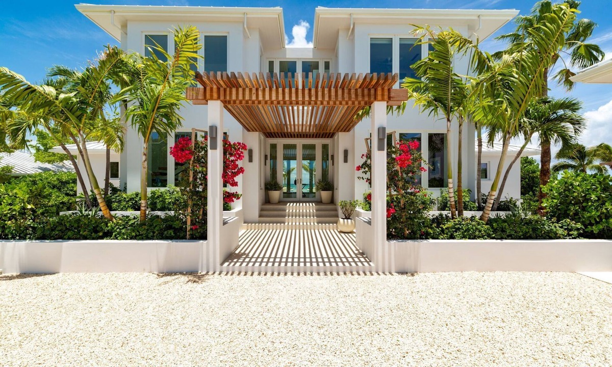 Grace Bay Villa | Turks and Caicos Luxury rental