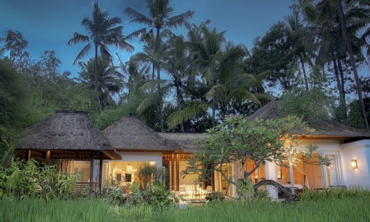 Lodtunduh Villa | Ubud's Hidden Gem: Experience Luxury in Nature's Lap, Near the gates of Ubud.