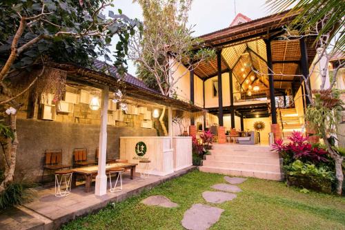 Ubud Valley Atmosphere | Andong