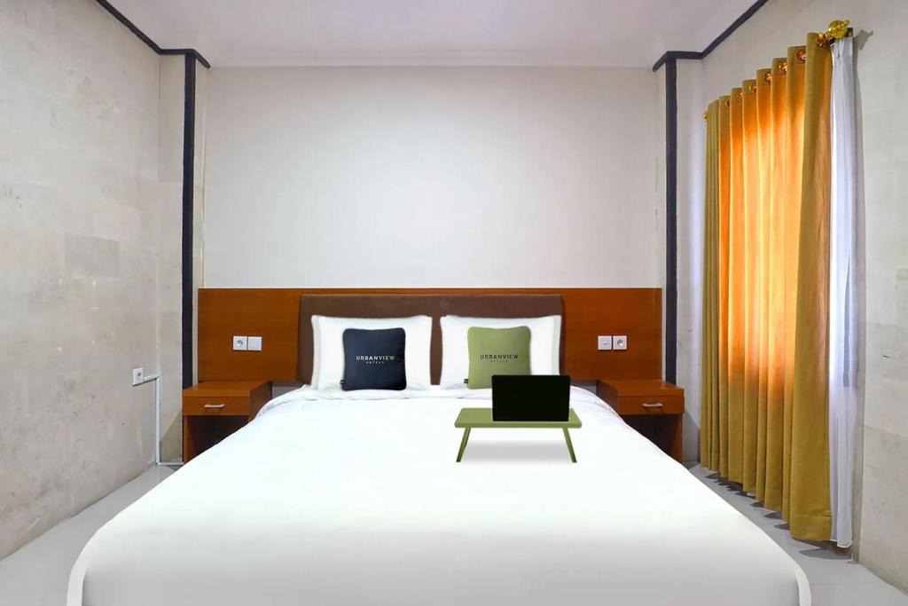 Denpasar House | Urbanview Hotel Gita Inn Bali
