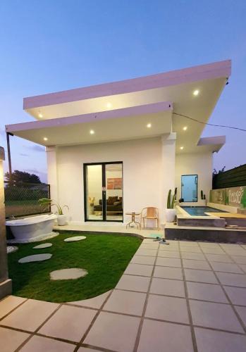 Mengwi Villa | Villa Cozy Kapal 1BR private pool