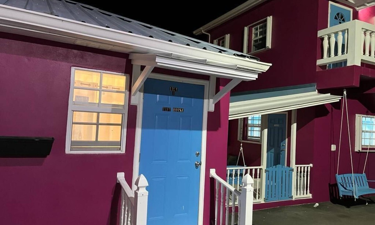 Blue Hills House | You won’t forget your time in this romantic Tiny House w/pool. Gated & Keyless!