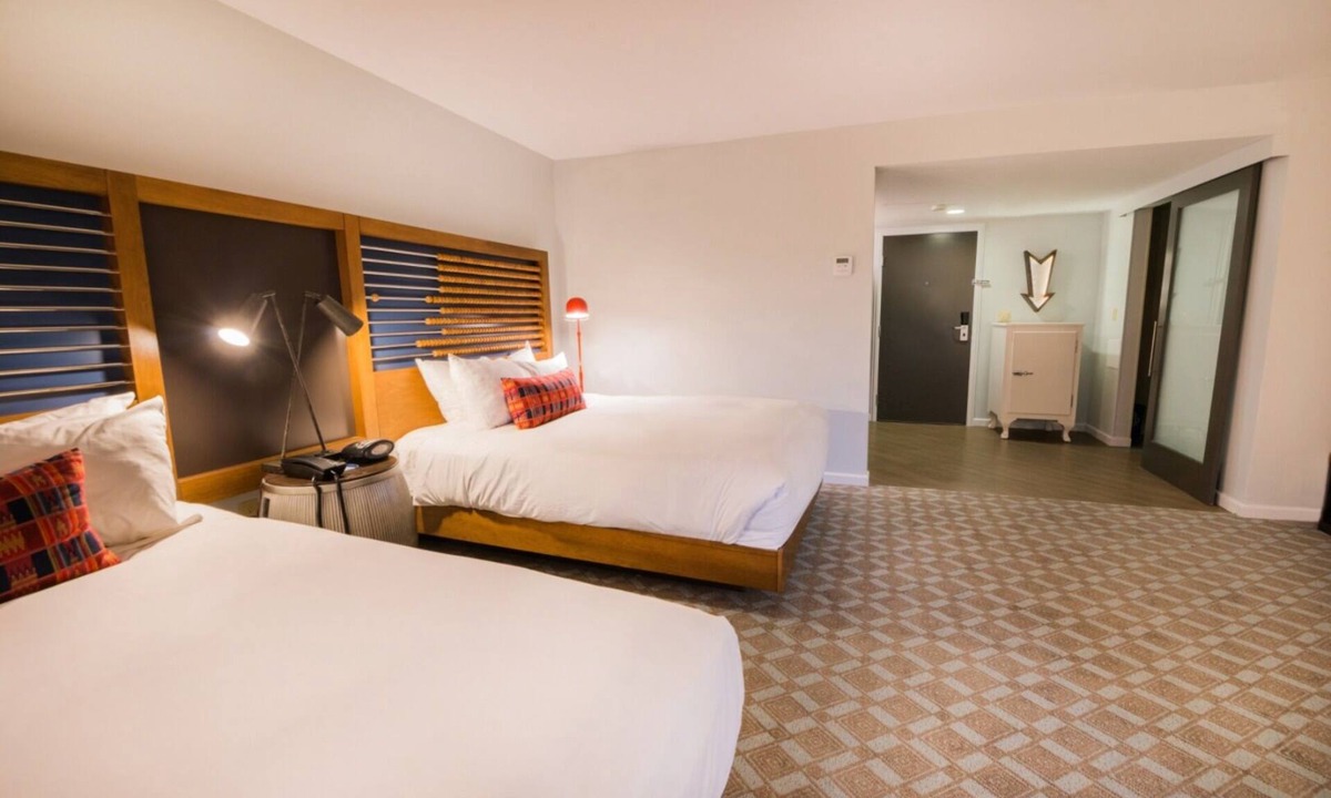 Live Oak Hotel | Your Private Nature Getaway: 2 Suites w/Resort View | Family Ready Stay