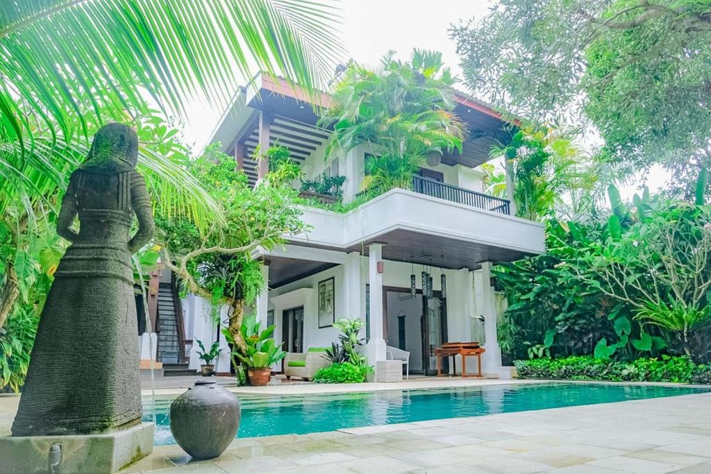 Mumbul Villa | Ziza Living and Villas by The Lavana