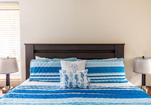 1 BD,1.5 Bathroom, Beautiful Condo.