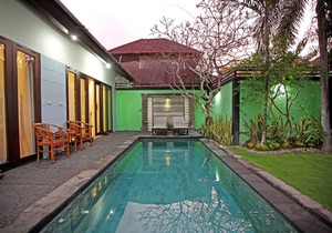 2 Bedroom Private Pool Villa, Walk to shops, beach, daily staff service