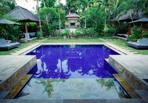 4 Bedroom Villa w/private pool, Seminyak