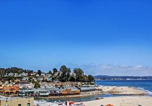 A Luxury Oceanside Dream Beach House in Capitola Village *Panoramic Ocean Views*