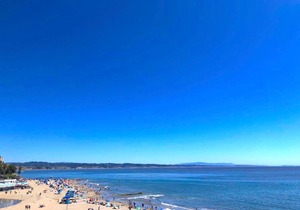 A Luxury Oceanside Dream Beach House in Capitola Village *Panoramic Ocean Views*