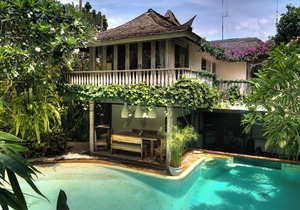 Amazing 5BR Villa, Seminyak - In The HEART Of The Life Center! , W/Swimming Pool