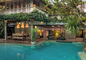 Amazing 5BR Villa, Seminyak - In The HEART Of The Life Center! , W/Swimming Pool