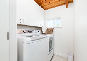 Awesome Beach House 1 block from Pleasure Point