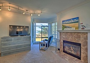 Beachfront Pajaro Dunes Condo with Bay Views!