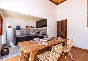 Beautiful 5 Star Holiday Villa in a Prime Location in Seminyak, Villa Bali 2046