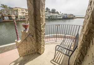 Capitola Venetian Hotel