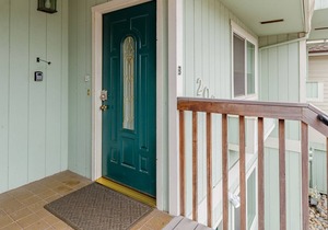Capitola Village Seashell Sanctuary, just blocks from Capitola Beach!