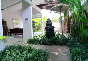 Cozy 1BR Villa, Located In The HEART Of Seminyak! - 6Min Walk To Eat Street!