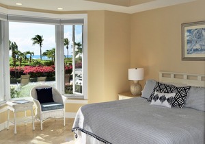 Directly on Beach, Beachy Chic 2 BR - Heart of Grace Bay - Grandview Resort
