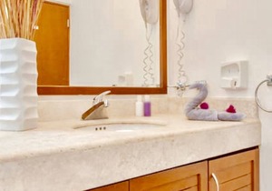 Executive Budget Room With Swimming Pool Air Conditioning and Parking