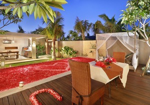 One Bedroom Suite Villa with a private pool only 5 minutes drive to the beach