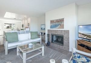 Pajaro Dunes Resort 2 Bedroom Cozy Beach Condo, Easy Access