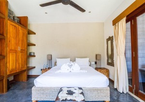 Rent a Luxury Villa in Bali Close to the Beach, Bali Villa 1167