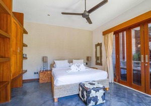 Rent a Luxury Villa in Bali Close to the Beach, Bali Villa 1167