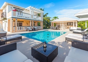 Sea La Vie - Beachside 2 Bedrooms Unit #4, with ocean views