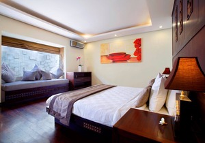 Two Bedroom Villa in Canggu, Private Pool with spacious living and dining area