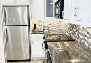 Villa Renaissance 503: 2nd Floor 1 Bedroom Pool/Garden View Villa: Sleeps 2-4
