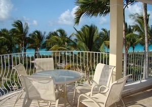Villa Renaissance 201: 2nd Floor, 3 Bedrooms, 3 Bathrooms, Ocean Front Villa