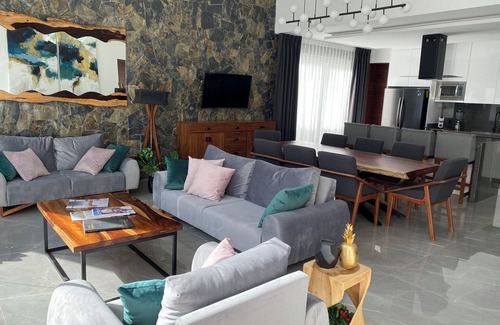 Villa Juarez Villa | 10 minutes from the beach, fabulous villa with private pool! Pets welcome!