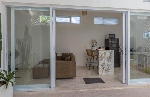 Denpasar Barat House | 100 m² House ∙ 2 bedrooms ∙ 4 guests