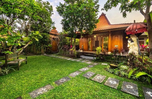 Sukawati Resort | 120 m² Resort ∙ 4 guests
