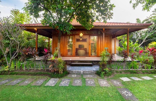 Sukawati Resort | 120 m² Resort ∙ 4 guests