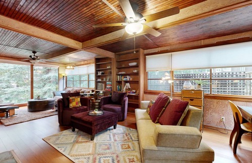 Brookdale Cabin | 124 m² Cabin ∙ 1 bedroom ∙ 4 guests
