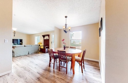 Watsonville House | 144 m² House ∙ 3 bedrooms ∙ 6 guests