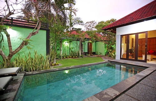 Dyanapura Villa | 2 Bedroom Private Pool Villa, Walk to shops, beach, daily staff service