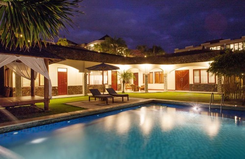 Bukit Villa | 2 BR Private Pool Villa Near GWK Cultural Park, 10 minutes drive to the beach
