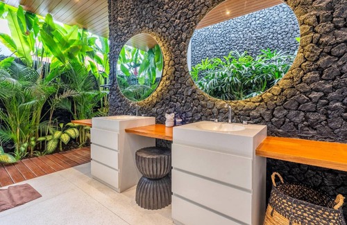 Sayan Villa | 230 m² Villa ∙ 3 bedrooms ∙ 6 guests