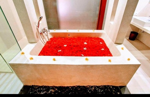 Babakan Villa | 3 BR PRIVATE VILLA IN PERERENAN