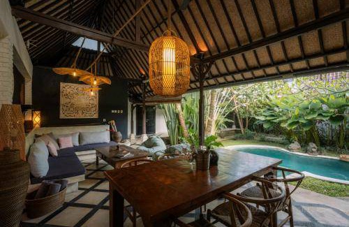 Ubud City-Centre Villa | 300 m² Villa ∙ 4 bedrooms ∙ 8 guests