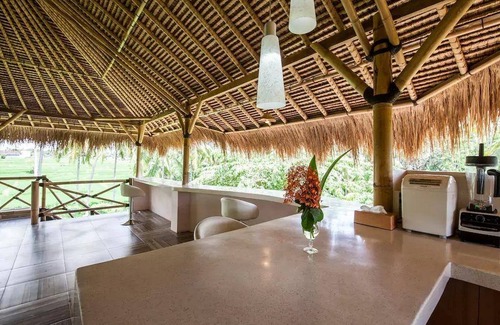 Penatih Villa | 300 m² Villa ∙ 5 bedrooms ∙ 9 guests