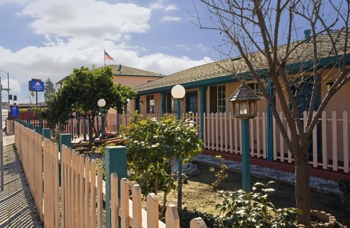 Westside Santa Cruz House | 32 m² Motel ∙ 2 bedrooms ∙ 6 guests