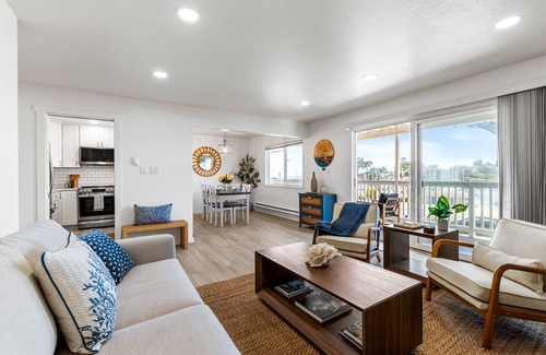 Eastside Santa Cruz Condo | 3980 Harbor Bell - Stunning Condo with Harbor View